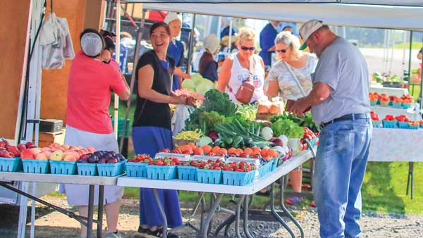 Farmers & Flea Market